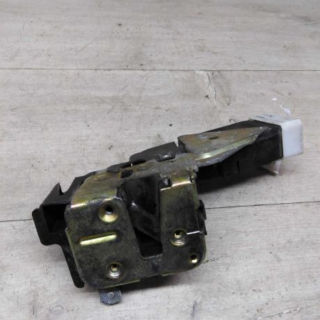 zamok-dveri-perednii-levyi-mitsubishi-carisma-i-liftbek-art-79344-big-0