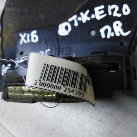 zamok-dveri-perednii-pravyi-toyota-corolla-e120-xetcbek-art-79449-big-3