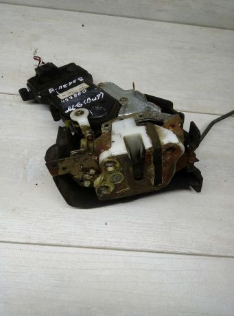 zamok-dveri-perednii-pravyi-mazda-6-gg-art-79500-big-0