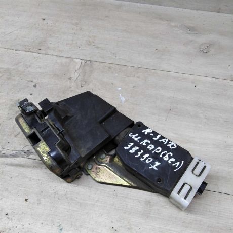 zamok-dveri-zadnii-pravyi-mitsubishi-carisma-i-art-80085-big-0