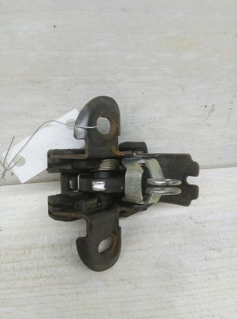 zamok-raspasnoi-dveri-bagaznika-lada-largus-art-80302-big-2