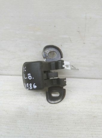 zamok-raspasnoi-dveri-bagaznika-lada-largus-art-80302-big-1