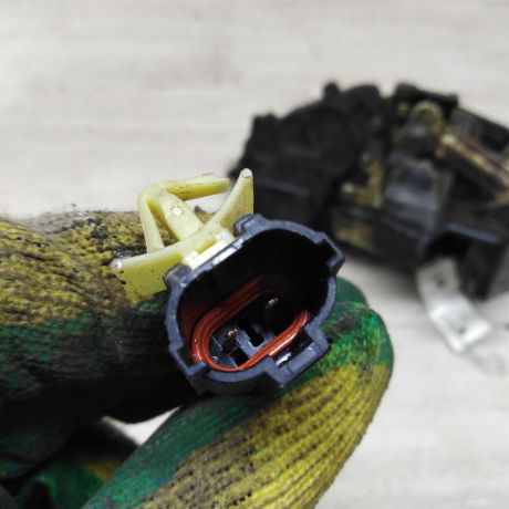 zamok-dveri-zadnii-pravyi-kia-shuma-ii-restailing-art-80785-big-2