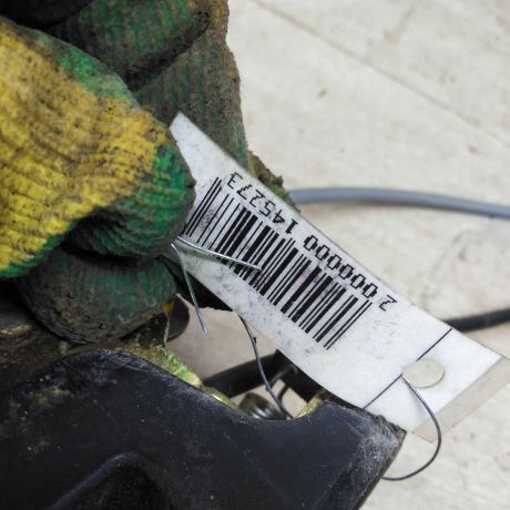 zamok-dveri-perednii-pravyi-hyundai-elantra-iii-xd-sedan-art-81578-big-2