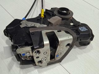 zamok-dveri-perednii-pravyi-toyota-corolla-ix-e120-e130-art-81804