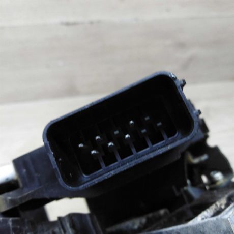 zamok-dveri-perednii-pravyi-ford-focus-2-art-82091-big-4