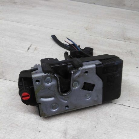 zamok-dveri-zadnii-pravyi-opel-meriva-a-art-82549-big-0