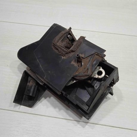 zamok-dveri-zadnii-pravyi-renault-logan-ii-art-82629-big-0