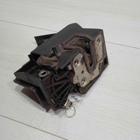 zamok-dveri-zadnii-pravyi-renault-logan-ii-art-82629-big-1