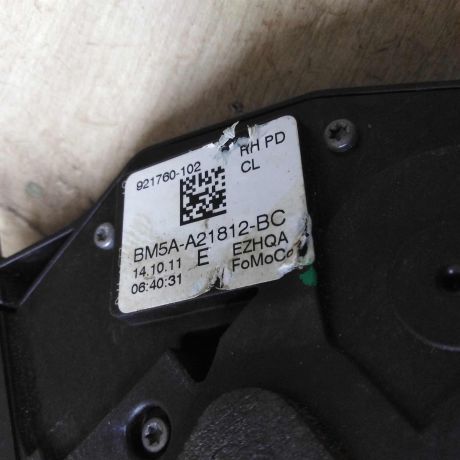 zamok-dveri-perednii-pravyi-ford-focus-3-art-82702-big-1