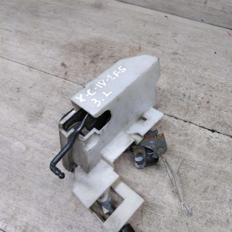 zamok-dveri-zadnii-levyi-hyundai-sonata-4-ef-art-84603-big-1