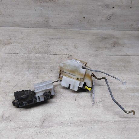 zamok-dveri-perednii-pravyi-hyundai-sonata-4-ef-art-84606-big-0