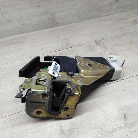 zamok-dveri-zadnii-levyi-mitsubishi-carisma-i-restailing-art-85010-big-0