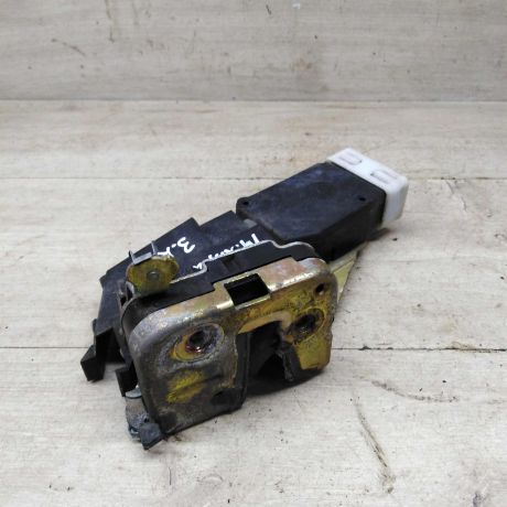 zamok-dveri-zadnii-pravyi-mitsubishi-carisma-i-restailing-art-85115-big-0