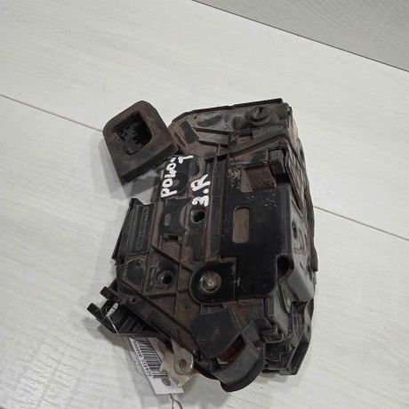 zamok-dveri-zadnii-pravyi-volkswagen-polo-5-art-88235-big-1