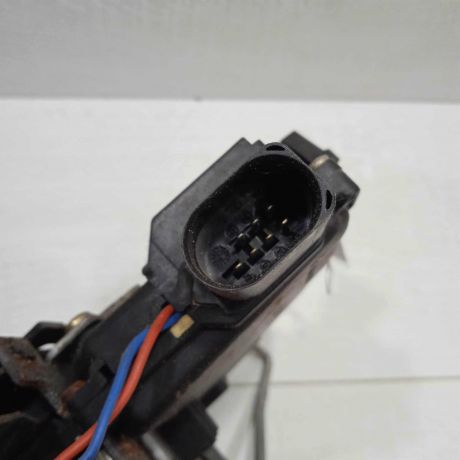 zamok-dveri-zadnii-levyi-audi-a4-b7-audi-a4-b6-art-88267-big-1