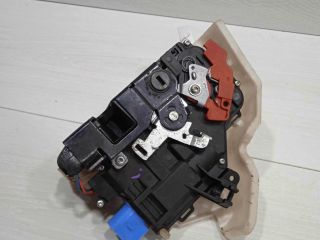 zamok-dveri-zadnii-levyi-volkswagen-jetta-5-art-88268