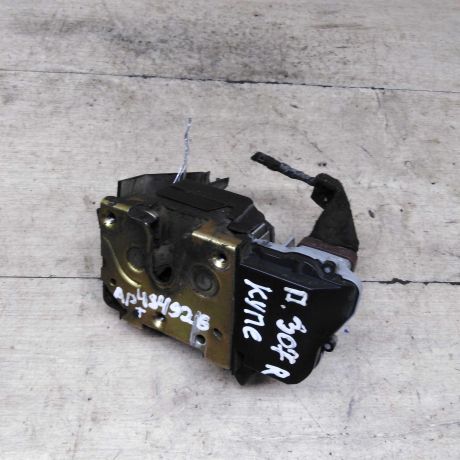 zamok-dveri-pravyi-kupe-peugeot-307-art-88279-big-0
