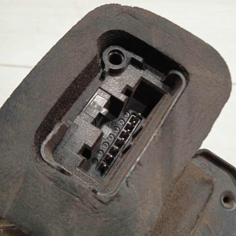 zamok-dveri-perednii-pravyi-volkswagen-polo-5-art-88441-big-3