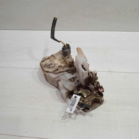 zamok-dveri-zadnii-levyi-honda-cr-v-ii-art-88600-big-0