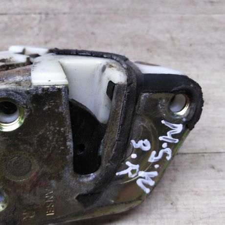 zamok-dveri-zadnii-pravyi-mitsubishi-space-wagon-iii-art-89086-big-3