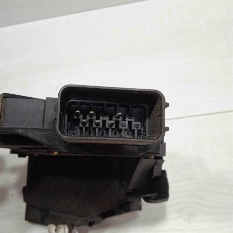 zamok-dveri-zadnii-pravyi-mazda-3-bk-art-89349-big-4