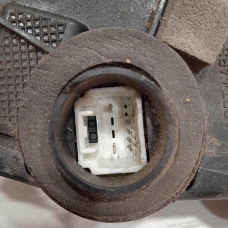 zamok-dveri-perednii-levyi-toyota-corolla-ix-e120-e130-art-89404-big-3