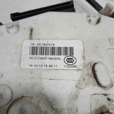 zamok-dveri-perednii-pravyi-skoda-yeti-i-art-90779-big-1