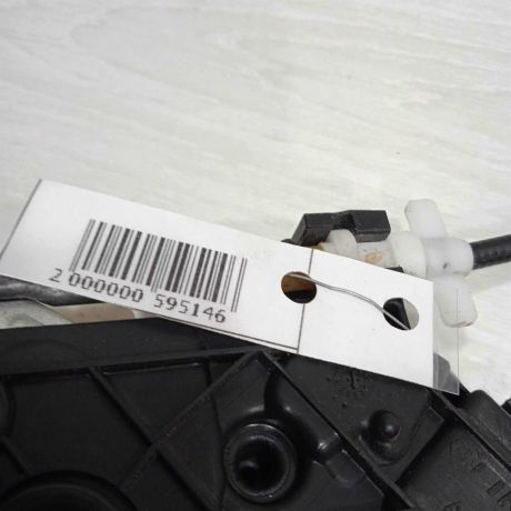 zamok-dveri-zadnii-pravyi-skoda-yeti-i-art-90846-big-1