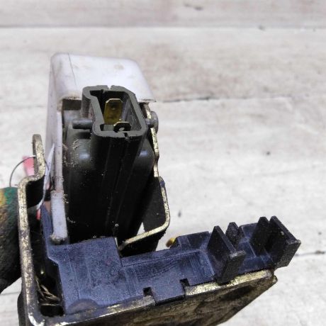 zamok-dveri-zadnii-levyi-renault-scenic-i-art-90866-big-3