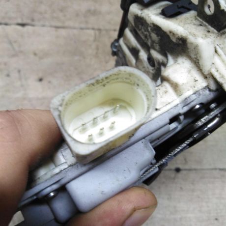 zamok-dveri-zadnii-levyi-volkswagen-passat-b6-volkswagen-passat-b7-art-91664-big-1