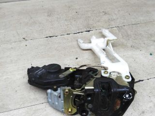 zamok-dveri-zadnii-pravyi-hyundai-santa-fe-i-art-91745