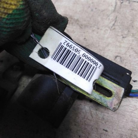 zamok-dveri-zadnii-pravyi-renault-clio-ii-art-91941-big-1