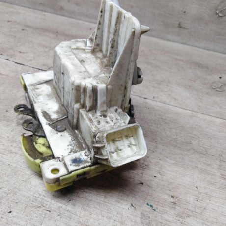 zamok-dveri-perednii-pravyi-ford-fusion-i-14-tdi-art-93941-big-6