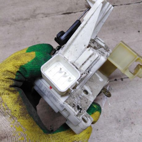 zamok-dveri-zadnii-levyi-ford-mondeo-3-art-94706-big-1