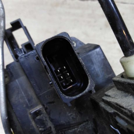 zamok-dveri-perednii-pravyi-opel-vectra-c-art-95883-big-3