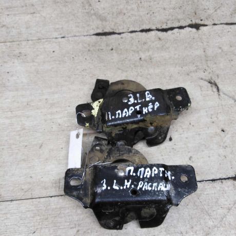 zamok-dveri-zadnii-levoi-raspasnoi-peugeot-partner-i-restailing-art-96076-big-0