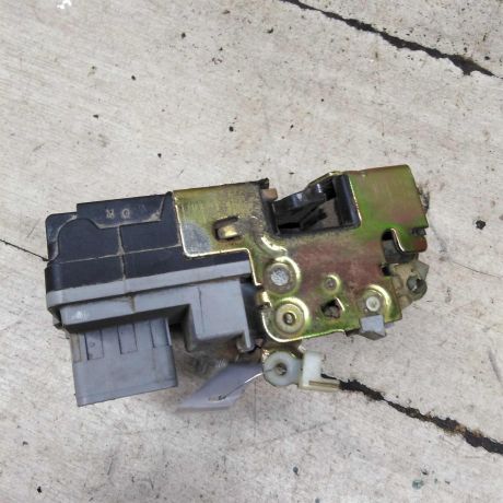 zamok-dveri-perednii-pravyi-peugeot-partner-i-restailing-art-96104-big-4