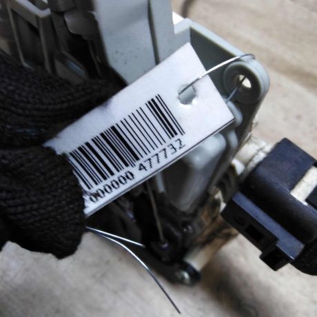 zamok-dveri-perednii-levyi-audi-a6-c6-art-97269-big-1