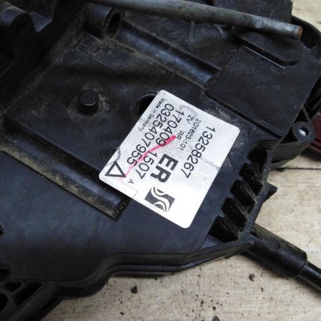 zamok-dveri-zadnii-pravyi-opel-corsa-d-art-97423-big-1