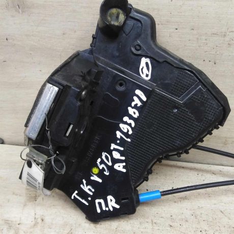 zamok-dveri-perednii-pravyi-toyota-camry-viixv50-art-97943-big-1