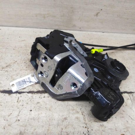 zamok-dveri-perednii-pravyi-toyota-camry-viixv50-art-97943-big-2