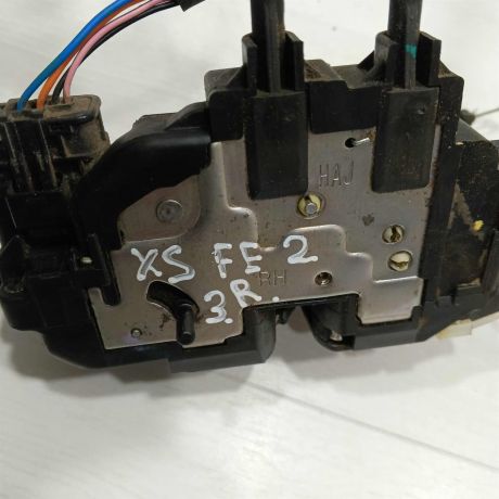 zamok-dveri-zadnii-pravyi-hyundai-santa-fe-ii-art-98426-big-3