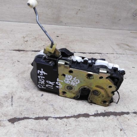 zamok-dveri-perednii-pravyi-peugeot-307-art-100401-big-0