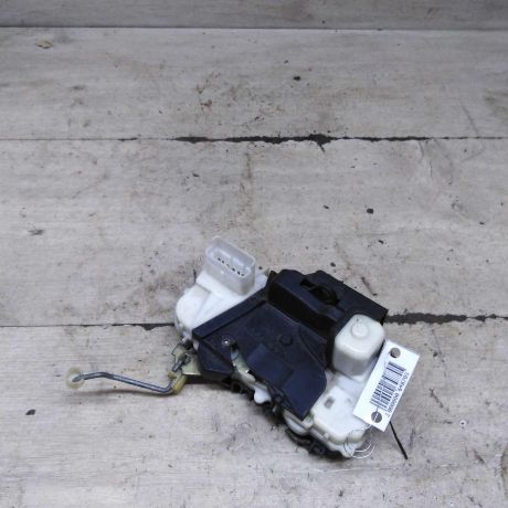 zamok-dveri-perednii-pravyi-peugeot-307-art-100401-big-1