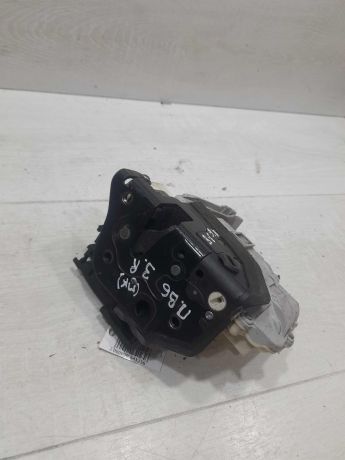 zamok-dveri-zadnii-pravyi-volkswagen-passat-b6-art-100736-big-0