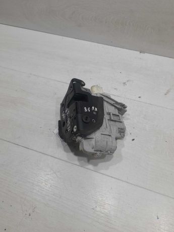 zamok-dveri-zadnii-pravyi-volkswagen-passat-b6-art-100736-big-4