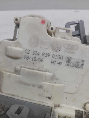 zamok-dveri-zadnii-pravyi-volkswagen-passat-b6-art-100744-big-1