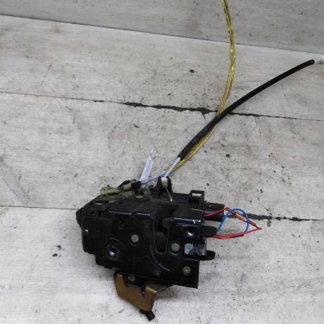 zamok-dveri-zadnii-levyi-audi-a6-c5-art-101361-big-0