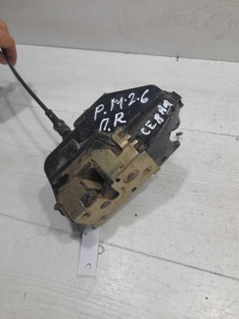 zamok-dveri-perednii-pravyi-renault-megane-ii-art-101414-big-1